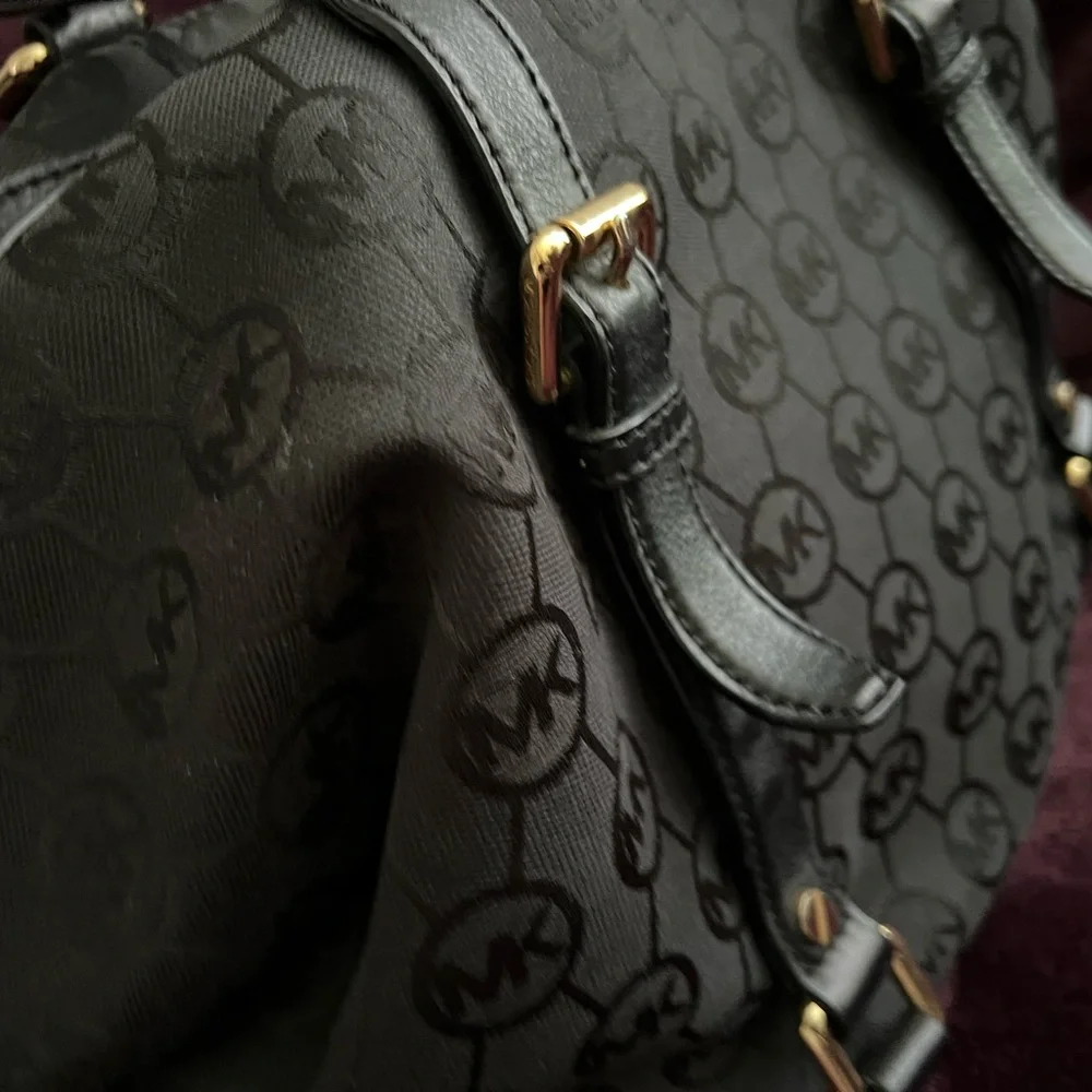 MK Bag - Picture 6 of 6